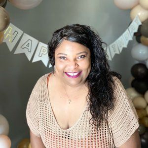 Meet your Posher, Linda